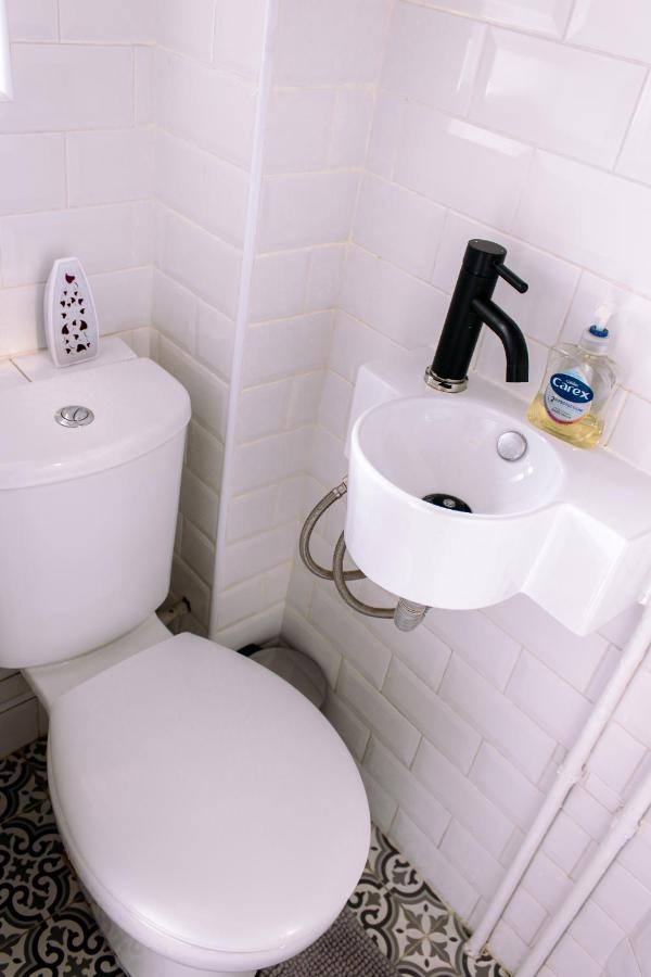 לונדון Nice 4 Bedroom Apartment Near City Centre 2-Min Walk To Metro !! Business & Family Friendly!! מראה חיצוני תמונה